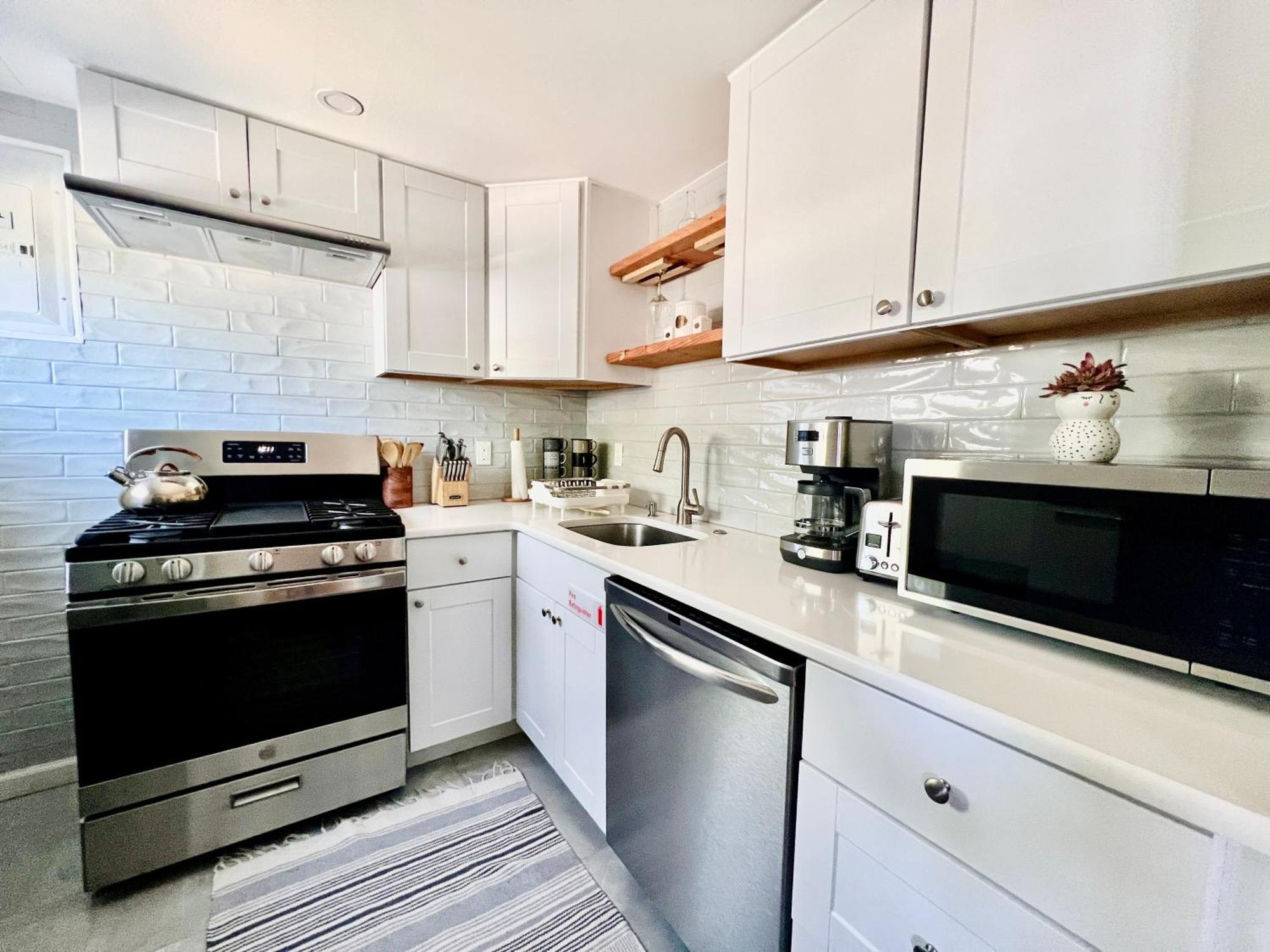 Ultra Modern - Entire 3 Bedroom Apartment - 5 Min Walk To The Beach Wildwood Eksteriør bilde